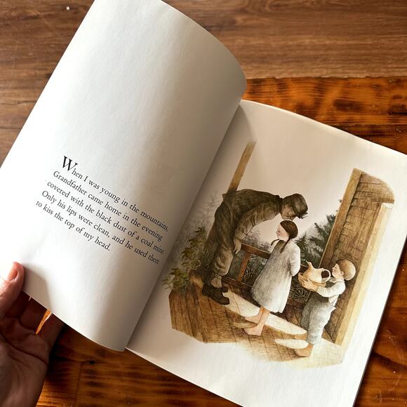 Vintage 1982 When I Was Young In The Mountains Paperback Book - Picture 4 of 8